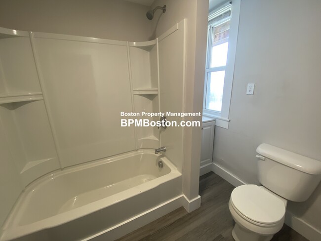 6 Kingsdale St in Boston, MA - Building Photo - Building Photo