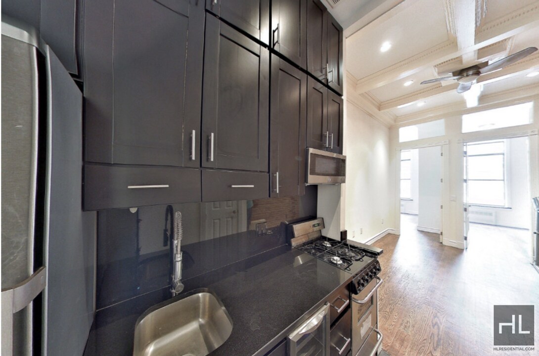 West 51st Street, Unit 2F in New York, NY - Building Photo