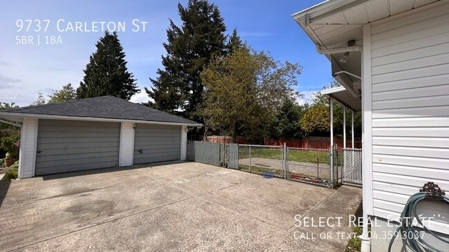 9737 Carleton St in Chilliwack, BC - Building Photo - Building Photo