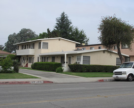 5717 Temple City Blvd in Temple City, CA - Foto de edificio - Building Photo