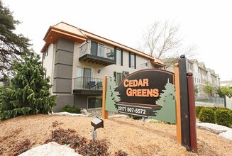 Cedar Greens Apartments in East Lansing, MI - Building Photo - Building Photo