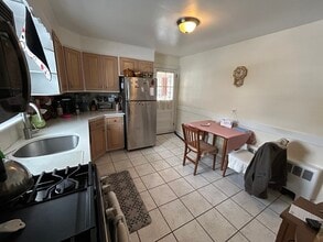 45 Essex St in Medford, MA - Building Photo - Building Photo