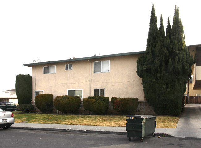 2094 Royal Dr in Santa Clara, CA - Building Photo - Building Photo