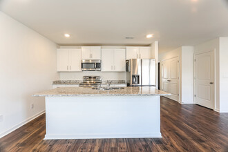 7275 Timber Leaf Br in Bessemer, AL - Building Photo - Building Photo