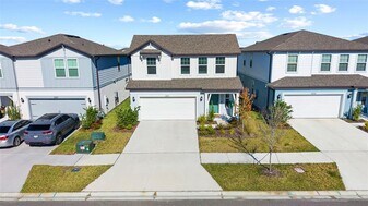 6214 Golden Bch Dr in Apollo Beach, FL - Building Photo