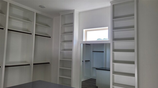 9729 Neuens Rd in Houston, TX - Building Photo - Building Photo