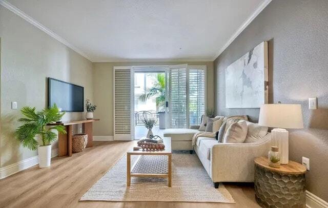 property at 9253 Regents Rd