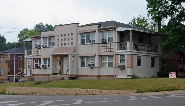 6502 Elbrook Ave in Cincinnati, OH - Foto de edificio - Building Photo