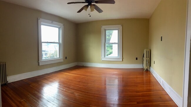 906 W Lackawanna Ave, Unit 906 W Lackawanna in Olyphant, PA - Building Photo - Building Photo