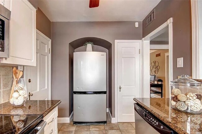 925 S Hanley Rd in St. Louis, MO - Building Photo - Building Photo