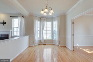 10424 Goldenrod Dr in Bristow, VA - Building Photo - Building Photo