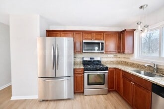 1715 Dover Trace Dr in Fenton, MO - Building Photo - Building Photo