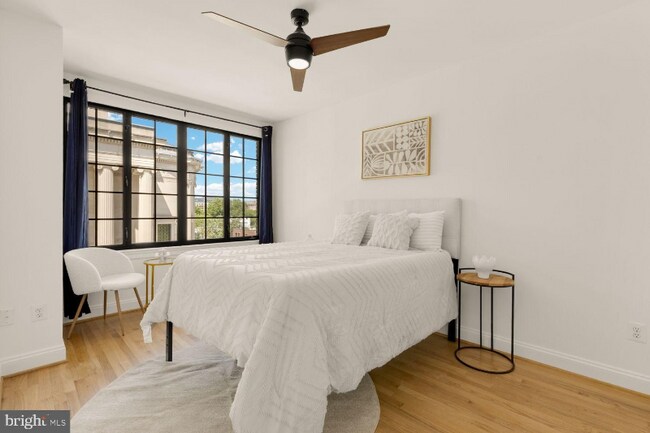 1701 16th St NW in Washington, DC - Foto de edificio - Building Photo