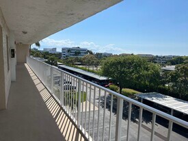 300 N Hwy A1A in Jupiter, FL - Building Photo