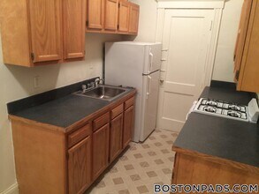 231-235 Park Dr in Boston, MA - Building Photo - Building Photo