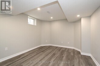 63 Whistler Ct in Markham, ON - Building Photo - Building Photo