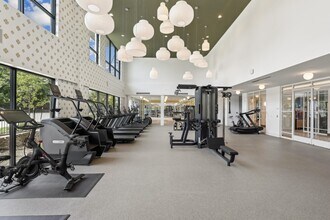 Whitlow in Lewisville, TX - Foto de edificio - Building Photo