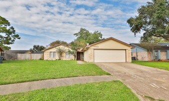17902 Autumn Trails Ln in Houston, TX - Building Photo