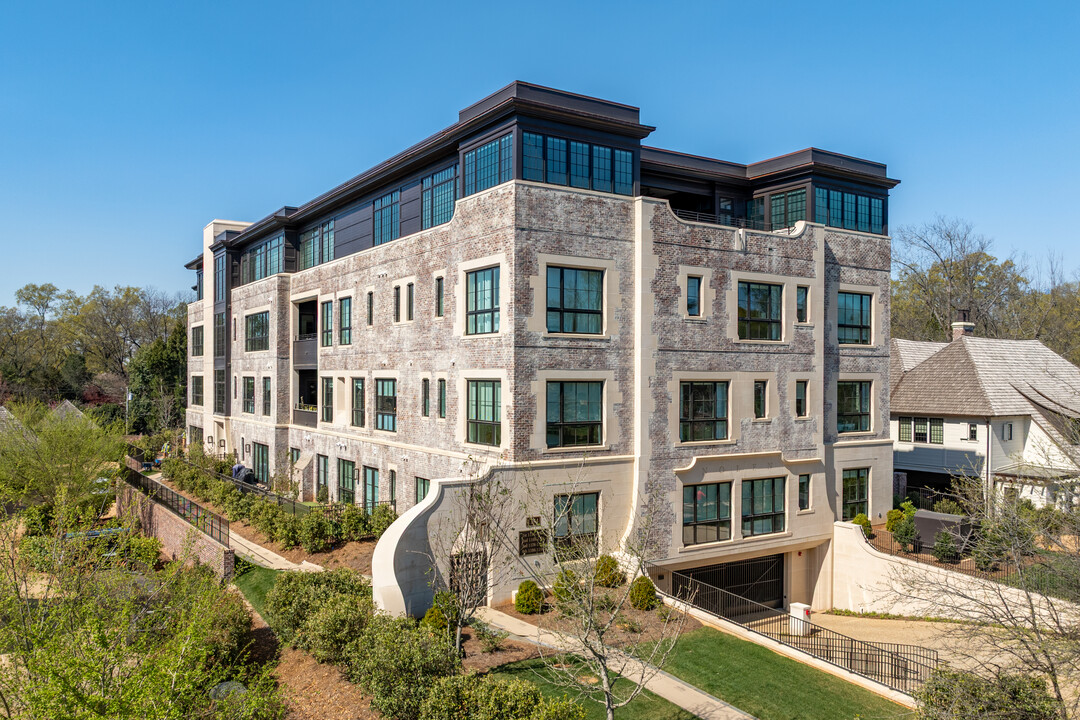 The Nolen on Queens Road in Charlotte, NC - Building Photo