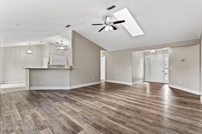 13335 Currituck Dr N in Jacksonville, FL - Building Photo - Building Photo