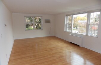 122 Worthen Rd, Unit 24 in Lexington, MA - Building Photo