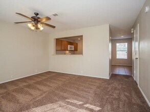 914 Eagles Glide Dr in Houston, TX - Building Photo - Building Photo