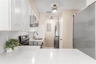 510 E Ponce de Leon Ave in Decatur, GA - Building Photo - Building Photo