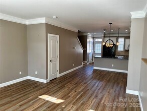 15808 Sharon Dale Dr in Davidson, NC - Building Photo - Building Photo