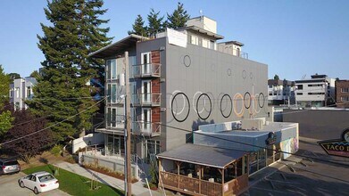 Bespoke Ballard Apartments in Seattle, WA - Foto de edificio - Building Photo
