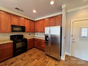 812 Cotton Gin Alley in Davidson, NC - Building Photo - Building Photo