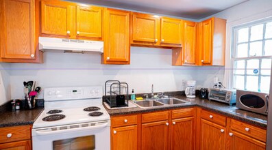 6010 Mandeville St in New Orleans, LA - Building Photo - Building Photo