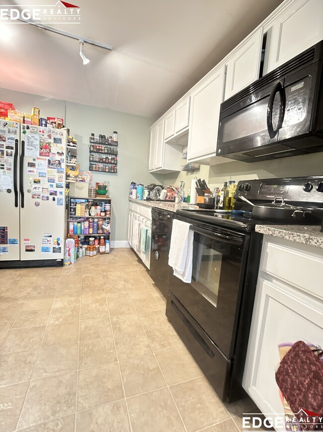 property at 41 Walnut St