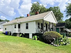 13 Hollywood Cir in Greenville, SC - Building Photo - Building Photo