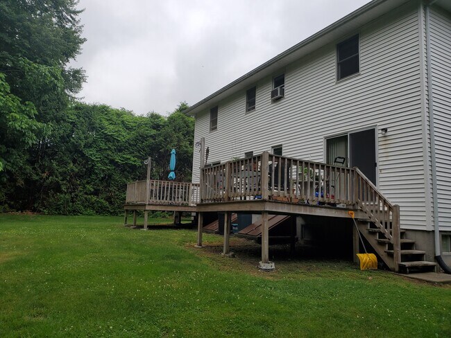 792 Moore St, Unit #1 in Ludlow, MA - Building Photo - Building Photo