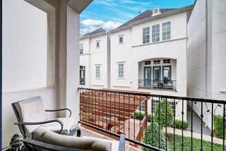 2125 McIlhenny St in Houston, TX - Building Photo - Building Photo