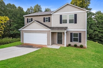 125 Zach Dr in Harmony, NC - Building Photo - Building Photo
