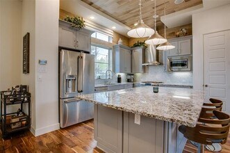 1832 Stevens Bluff Ln in Dallas, TX - Building Photo - Building Photo