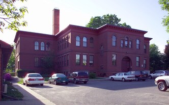 Valentine House Apartments in Chicopee, MA - Building Photo