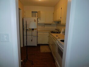 85 Oxbow Dr in Glastonbury, CT - Building Photo - Building Photo