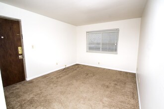 190 Jefferson Ave-Unit -Apt. G in Columbus, OH - Building Photo - Building Photo