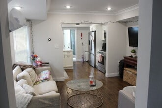 15 Pomeroy St, Unit #15 in Boston, MA - Building Photo - Building Photo