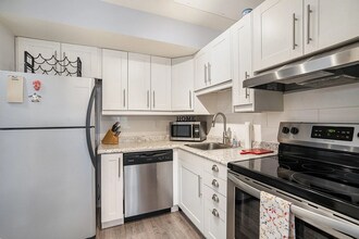 3567 Kenbrooke Ct, Unit 3567 in Kalamazoo, MI - Building Photo - Building Photo