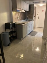 19201 Collins Ave in Sunny Isles Beach, FL - Building Photo - Building Photo