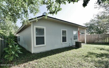 1290 Ardmore St in St. Augustine, FL - Building Photo - Building Photo