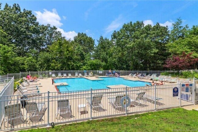 property at 20 Carriage Crossing Ln