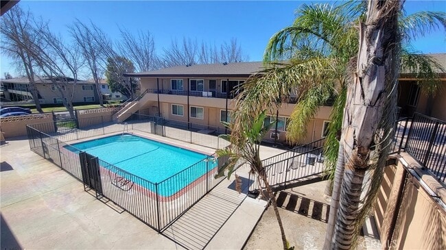 811 Orchid Ct, Unit F in Upland, CA - Building Photo - Building Photo