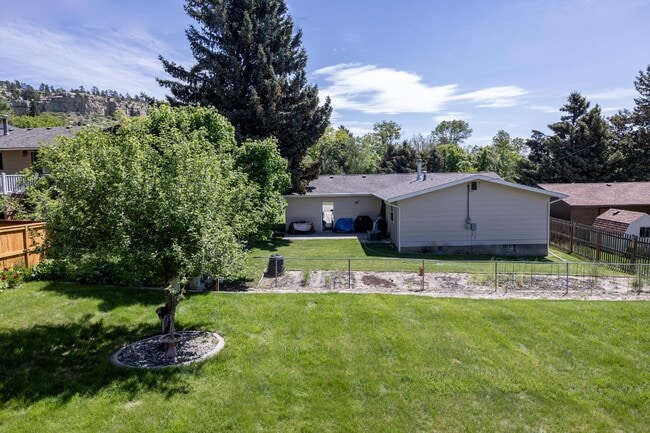 property at 3127 38th St W