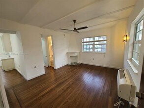 439 15th St in Miami Beach, FL - Building Photo - Building Photo