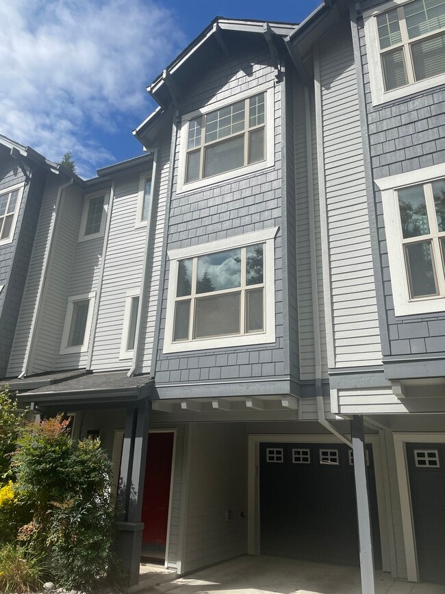 1935 NE 50th Way, Unit 1