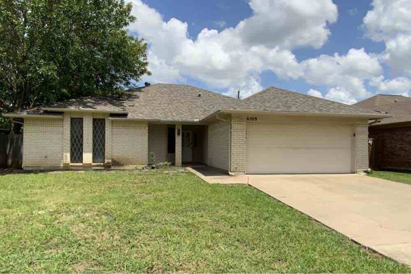 6496 Eldorado Dr in Arlington, TX - Building Photo